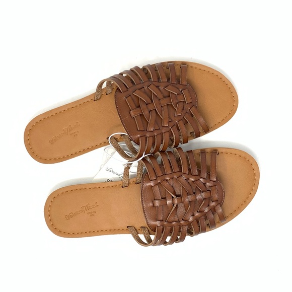 Universal Thread | Cognac Luz Brown Sandal Flats - Picture 2 of 9